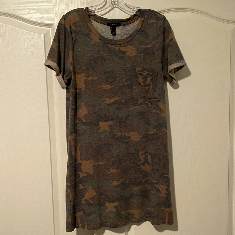 Camo T-shirt dress short sleeve